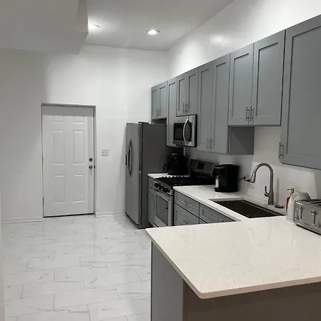Adorable 2 Bedroom With Free Street Parking Chicago Exterior foto
